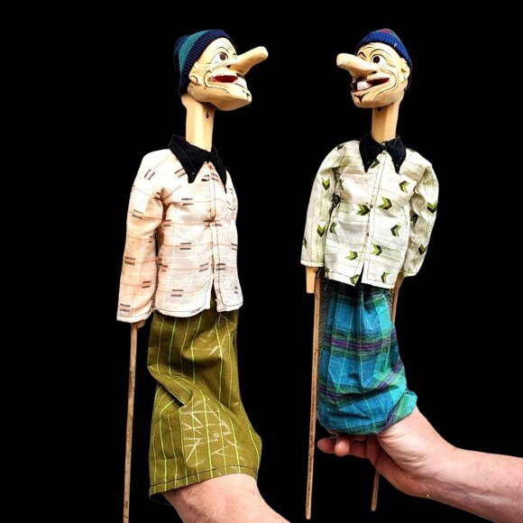 Two Hand Carved Puppets Wayang Golek Long Nose Java Indonesia Beanie Hats 17" - Picture 2 of 10